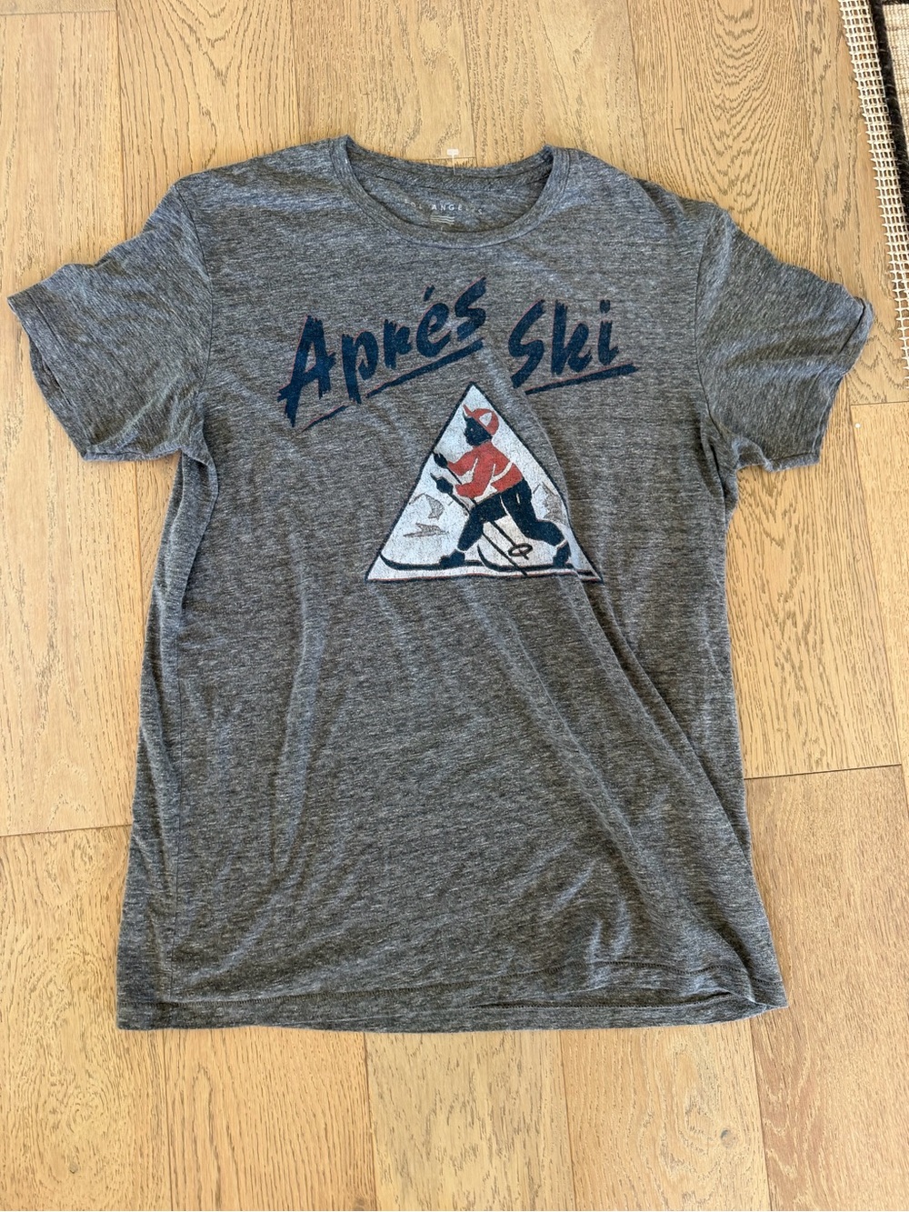 Sol Angeles Gray 'Après Ski' Graphic Tee with Red Accent